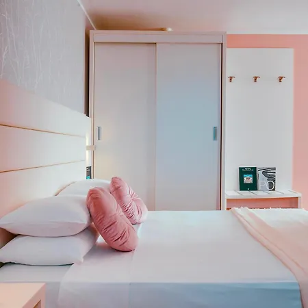 Formula Int. & Puravita Otel