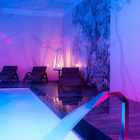 Formula Int. & Puravita 4*