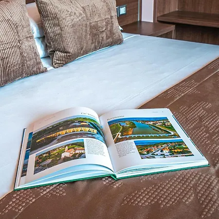 Formula Int. & Puravita 4*