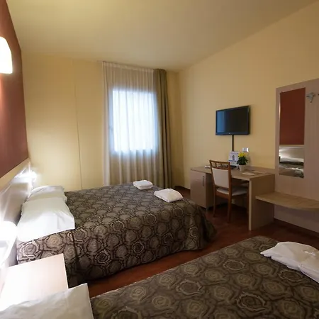 Formula Int. & Puravita 4* Rosolina