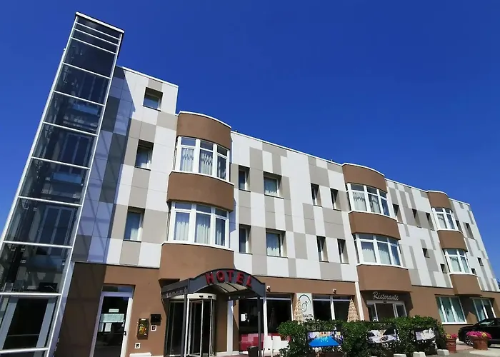 Formula Int. & Puravita Hotel
