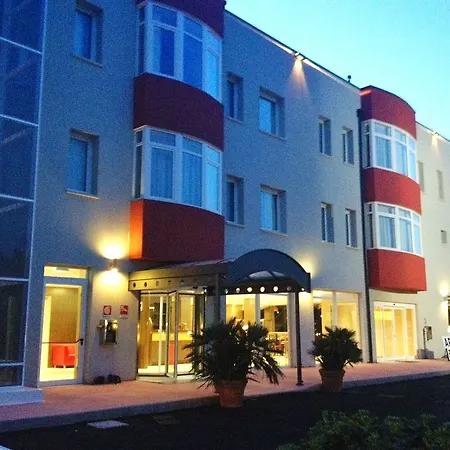 Hotel Formula Int. & Puravita Rosolina