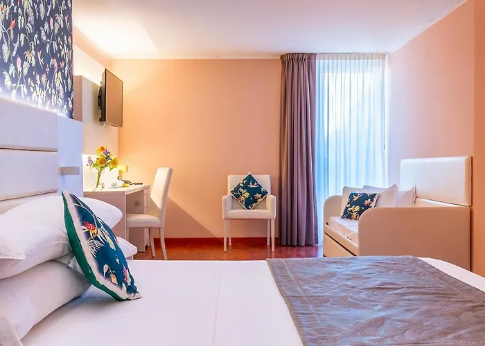 Hotel Formula Int. & Puravita Rosolina